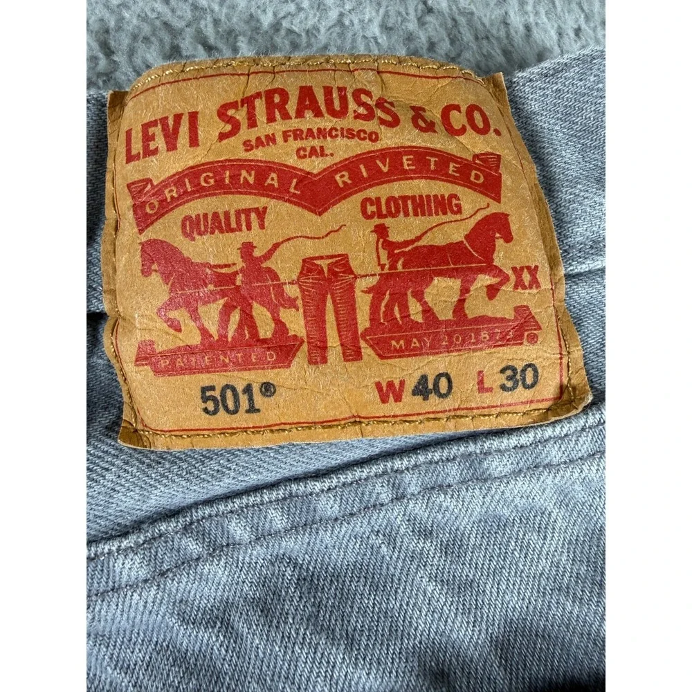 Levi's 501 Original Fit Jeans Men's 34x26 Gray Denim Button Fly Straight Leg